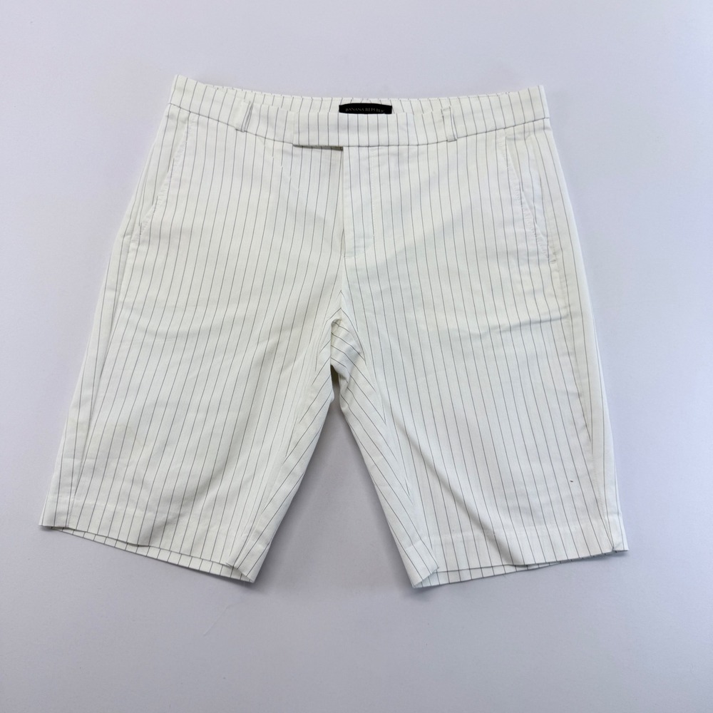 Banana Republic White Navy Pinstripe Bermuda Shorts Size 6 Stretch Cotton Blend